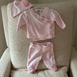 NWOT First impression newborn pink ruffle outfit